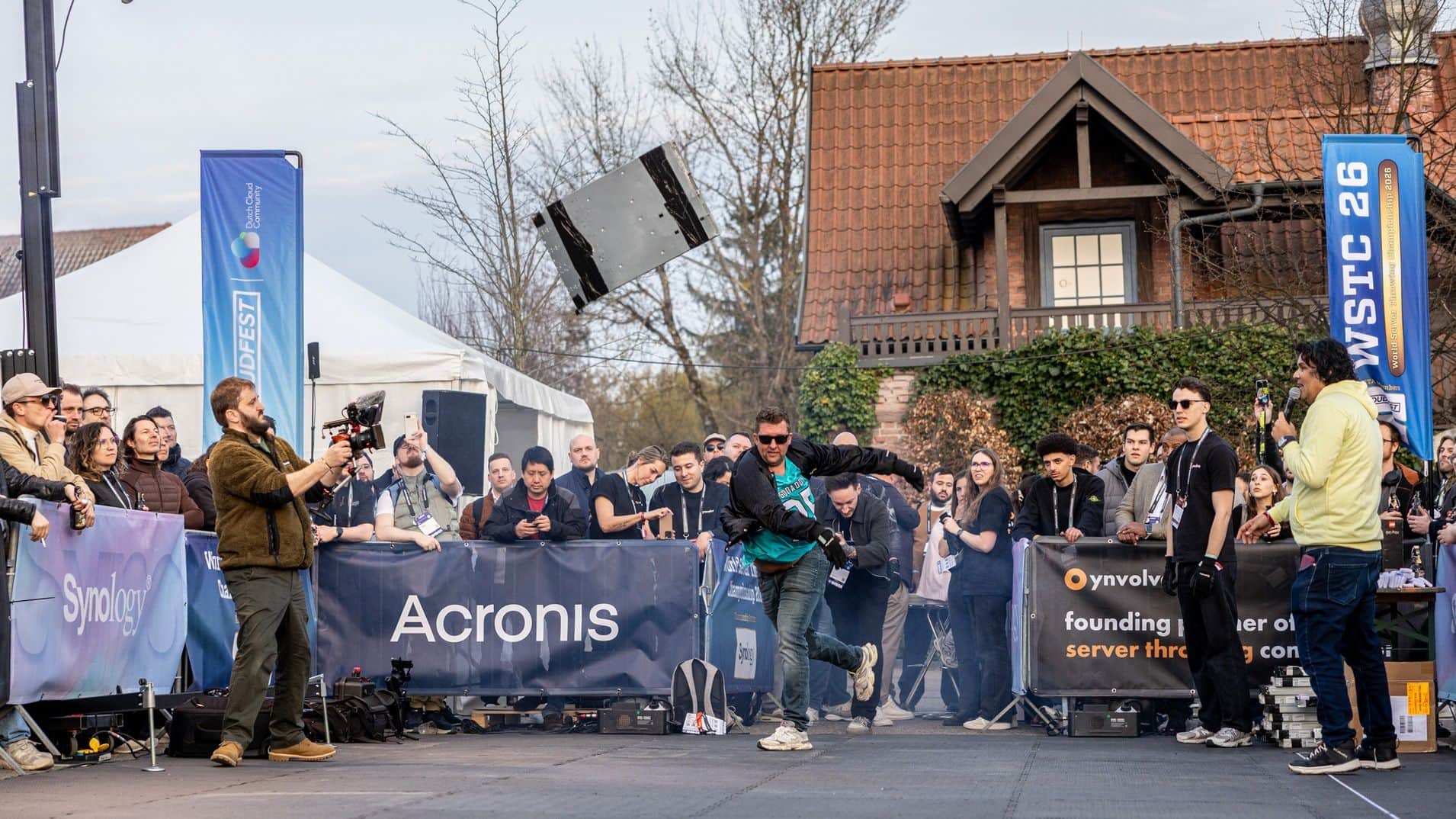 Article: CloudFest 2023: Server-Throwing Competition Heats Up in Europa Park