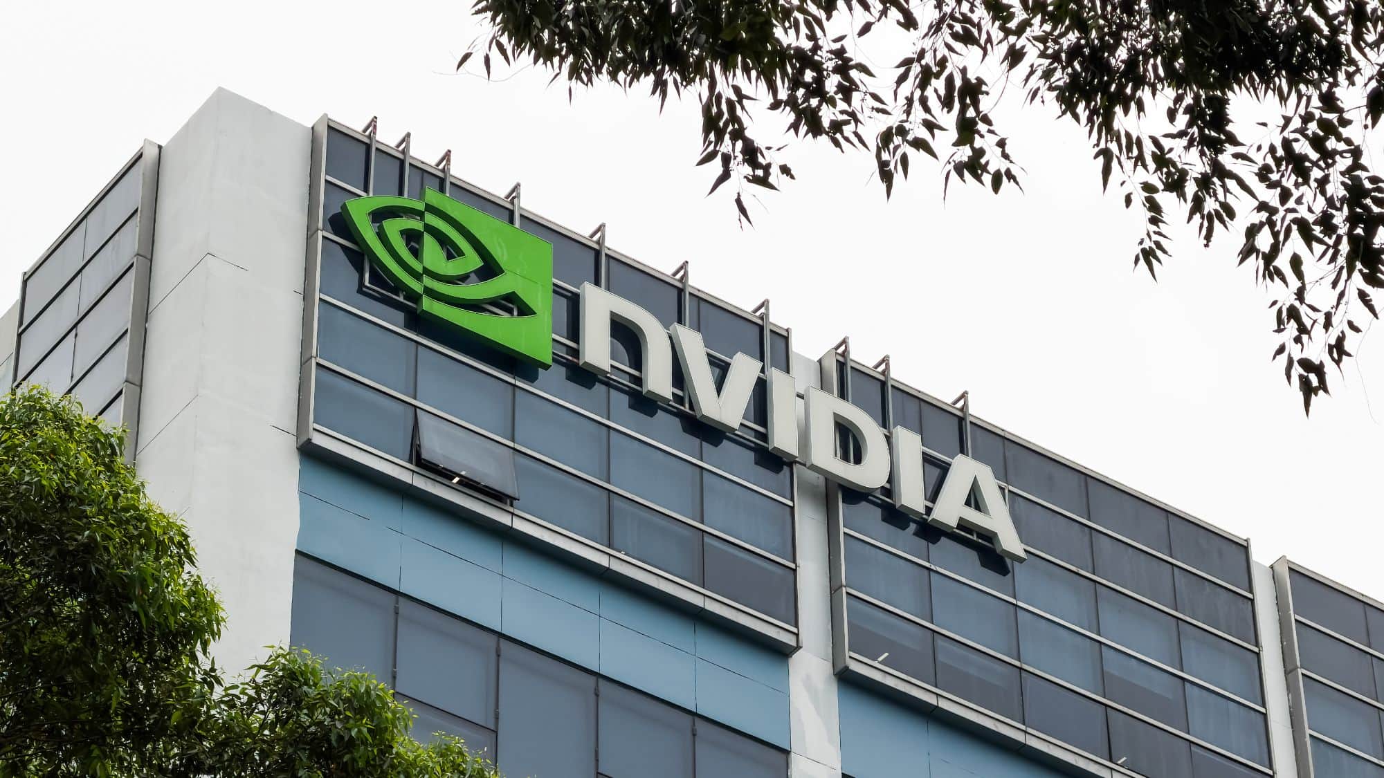 Article: Chinese Semiconductor Firms Surge in AI Server Market Amid Sanctions and Competition
